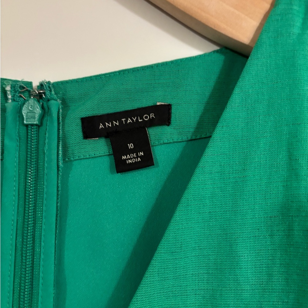 Ann Taylor‎ Vibrant Green Linen Button Midi Dress w/pockets - size 10 - Picture 5 of 6